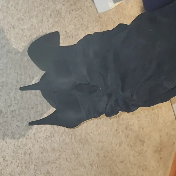 Knee high suede boots - Picture 8 of 9